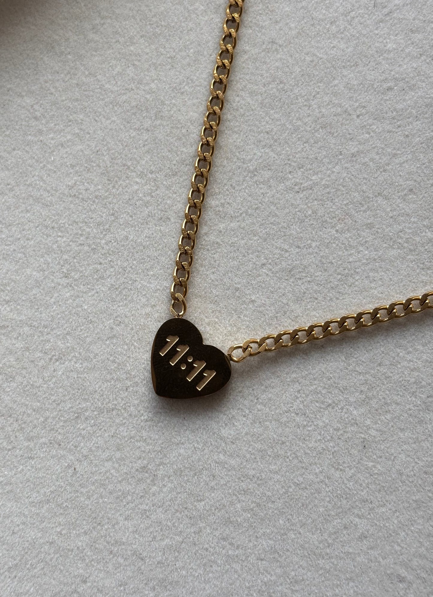 Anti tarnish gold plated 11:11 heart necklace