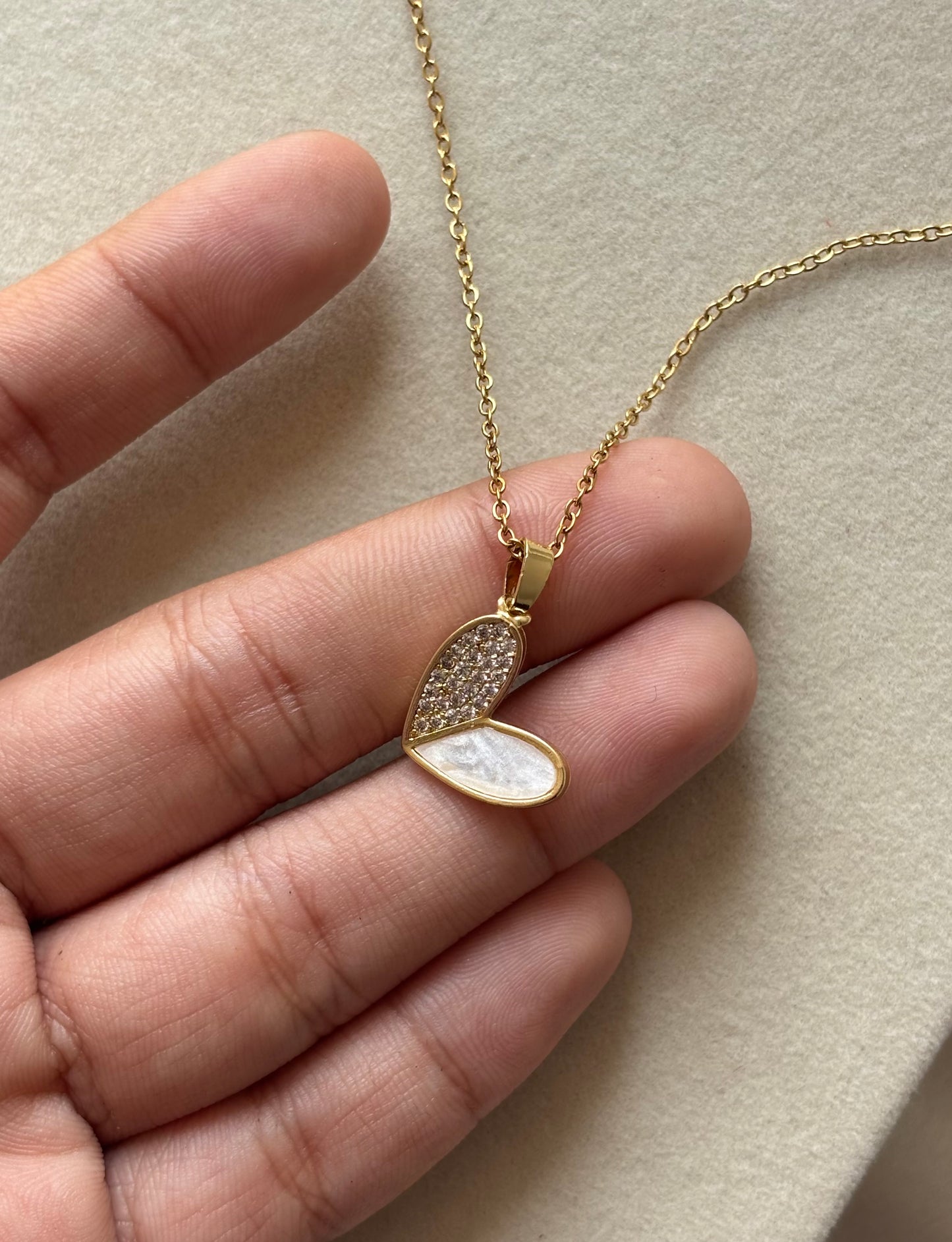 Anti tarnish gold plated heart stone necklace