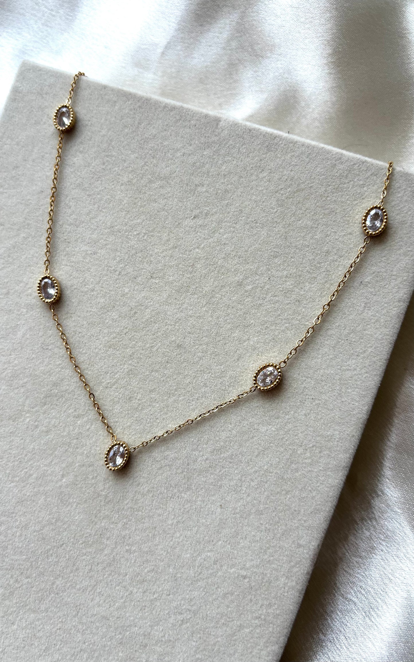 Anti tarnish gold plated oval white stone necklace