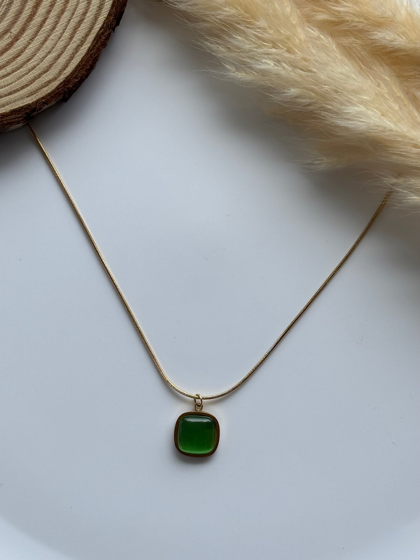 Anti tarnish gold plated green gemstone necklace