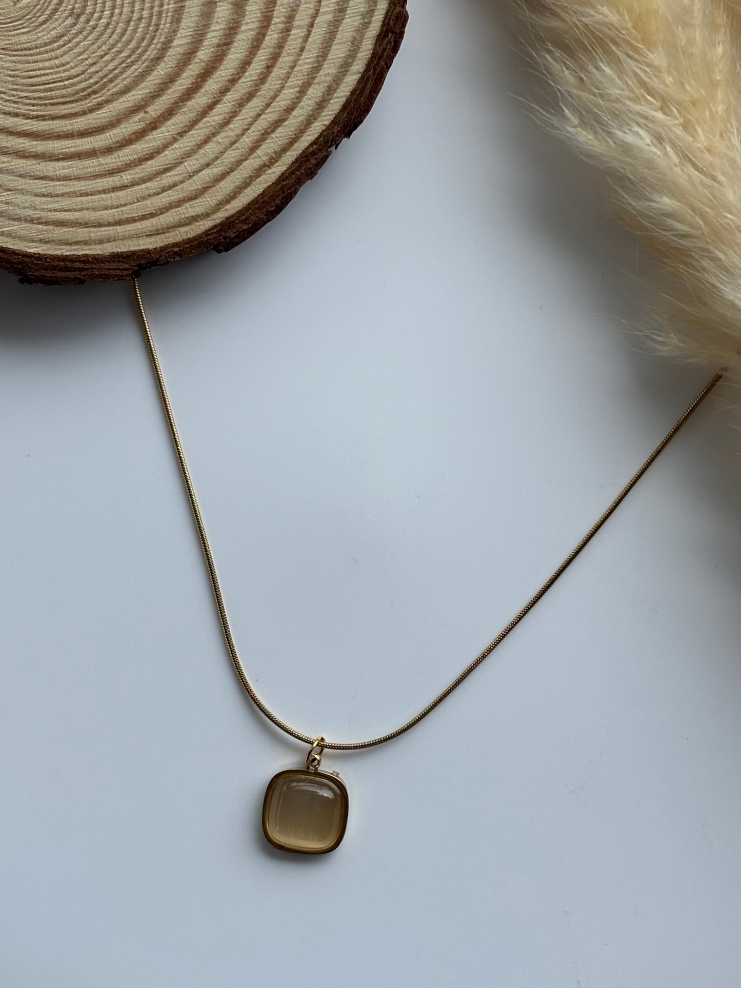 Anti tarnish gold plated gemstone necklace