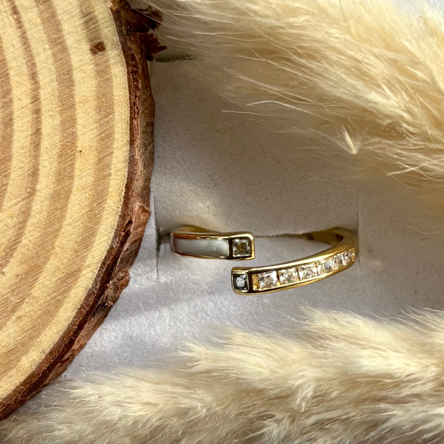 Anti tarnish gold plated adjustable stone ring