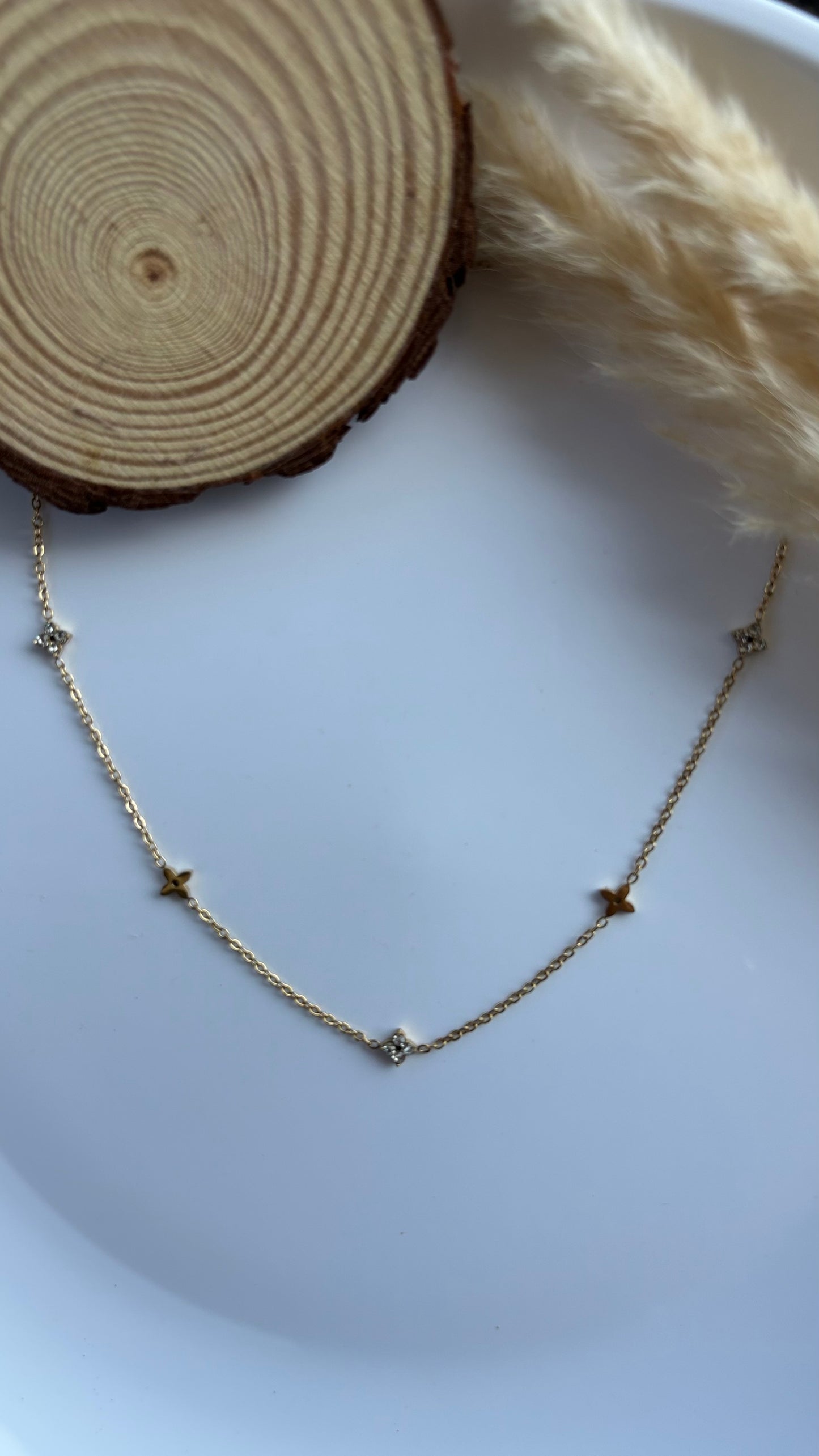 Anti tarnish gold plated stone necklace