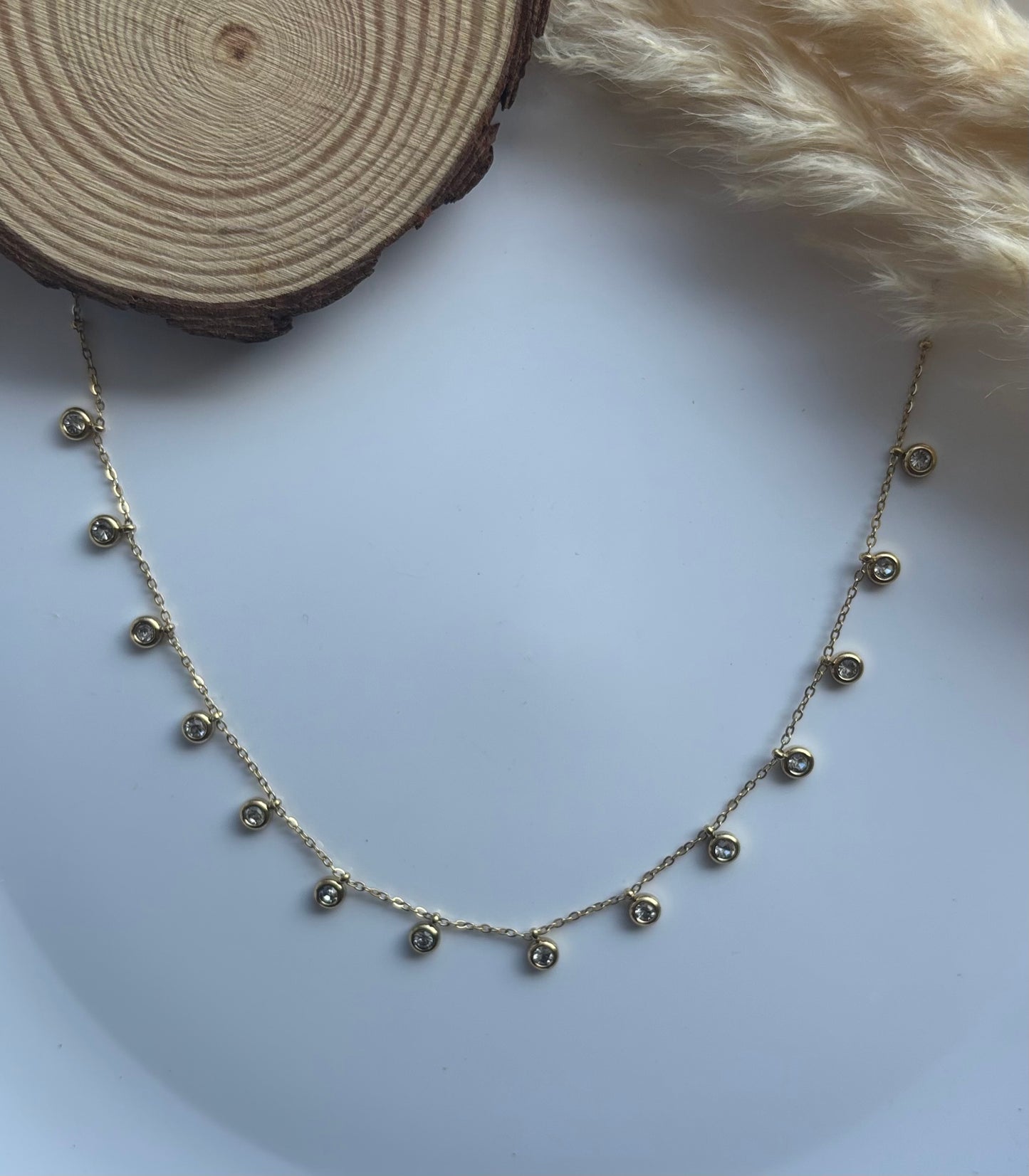 Anti tarnish gold plated white stone hanging necklace