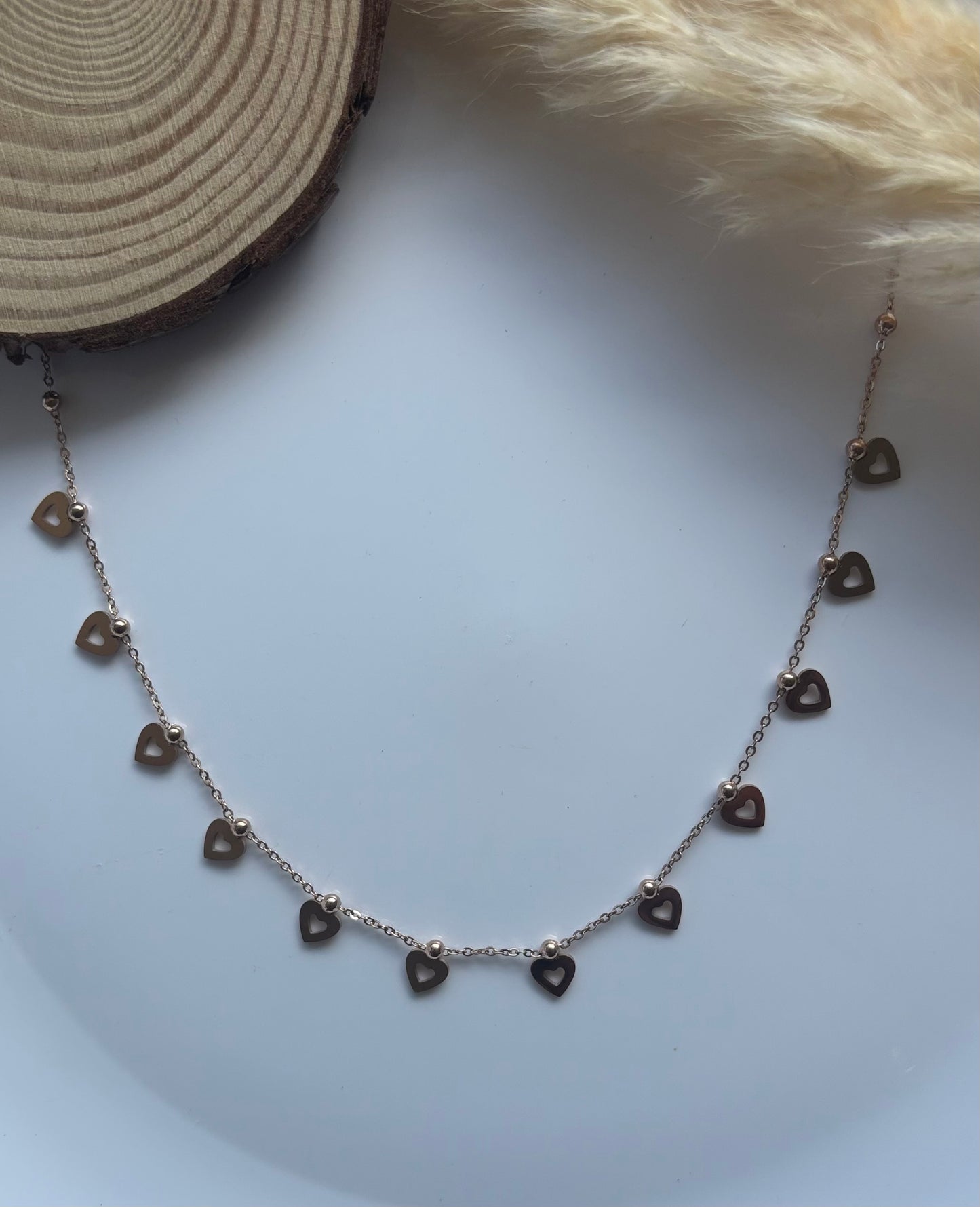 Anti tarnish rose gold plated heart hanging necklace