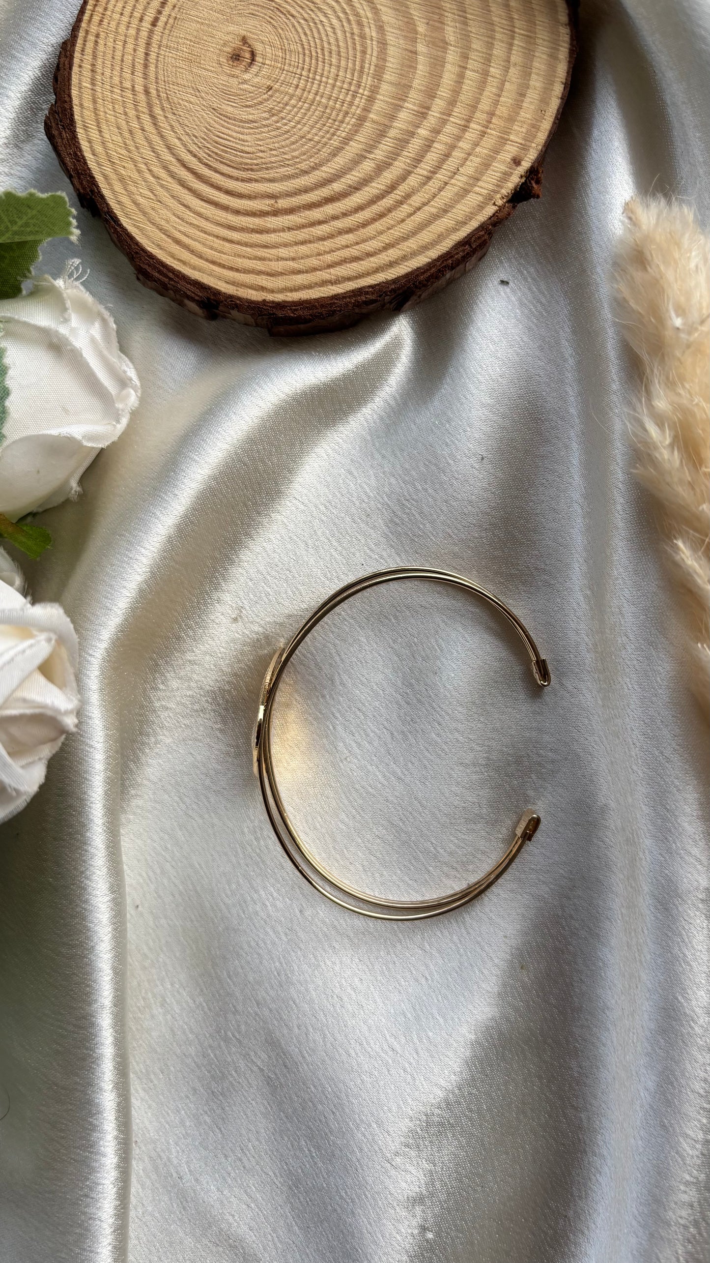 Anti tarnish gold plated bangle adjustable