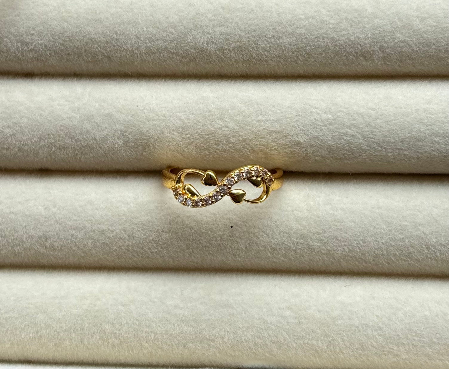 Repolishable infinity stone ring