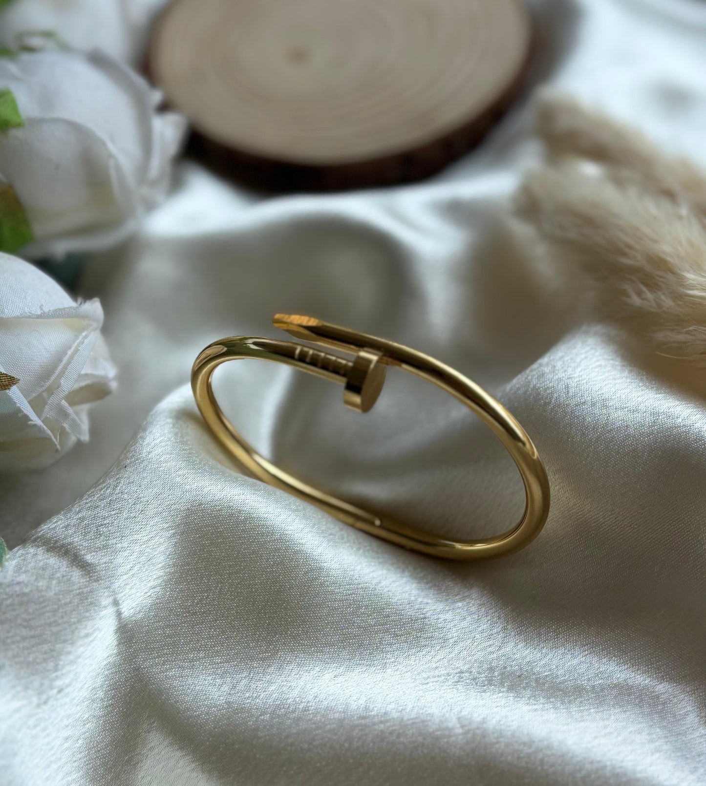 Anti tarnish Gold Plated Nail Bracelet