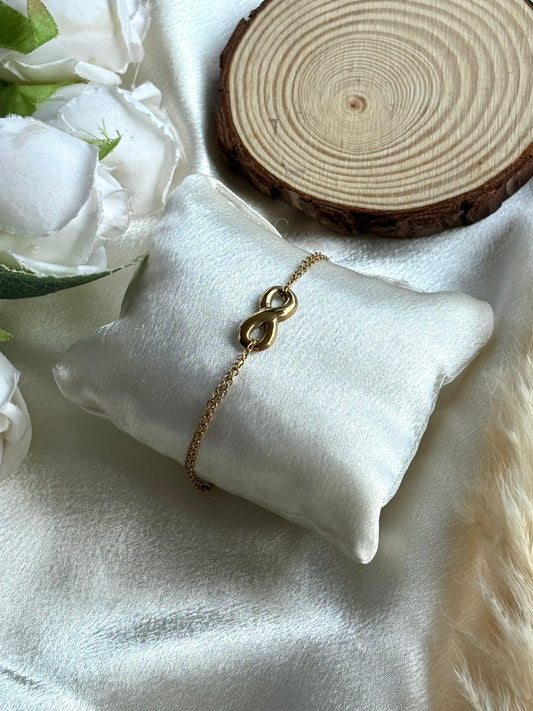 Anti tarnish gold plated infinity bracelet
