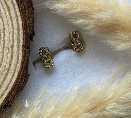 Anti tarnish gold plated Infinity stone stud earing