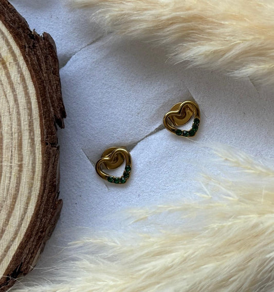 Anti tarnish gold plated heart with small green stone stud earing