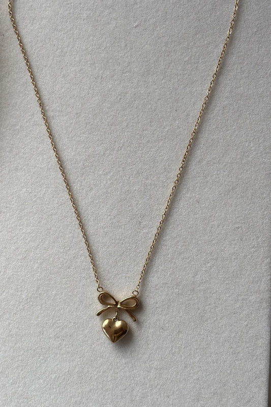 Anti tarnish gold plated bow heart necklace
