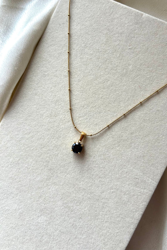 Anti tarnish black stone necklace