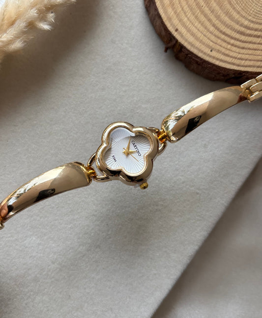 Premium clove shape watch