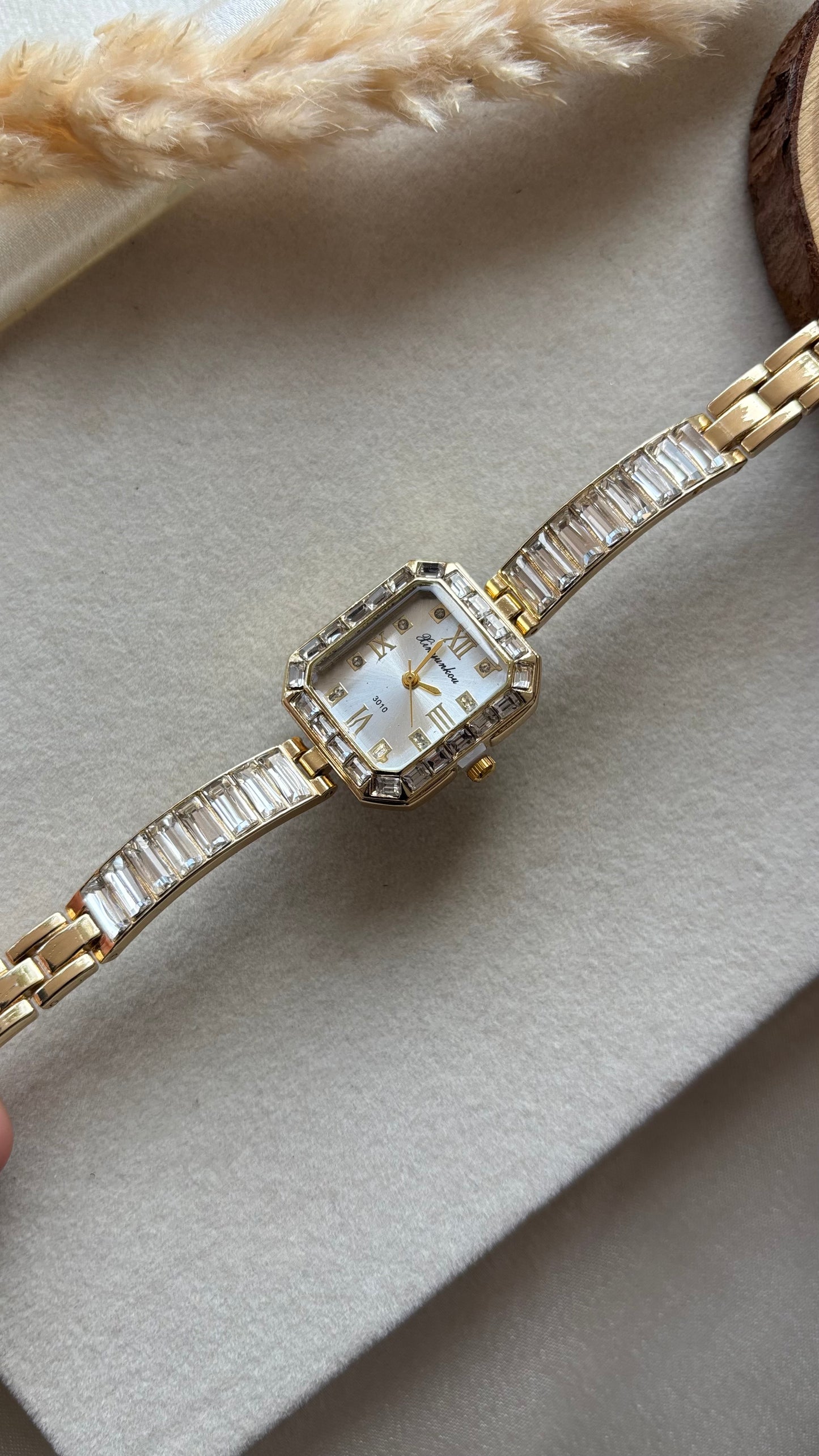 Premium stone classy watch