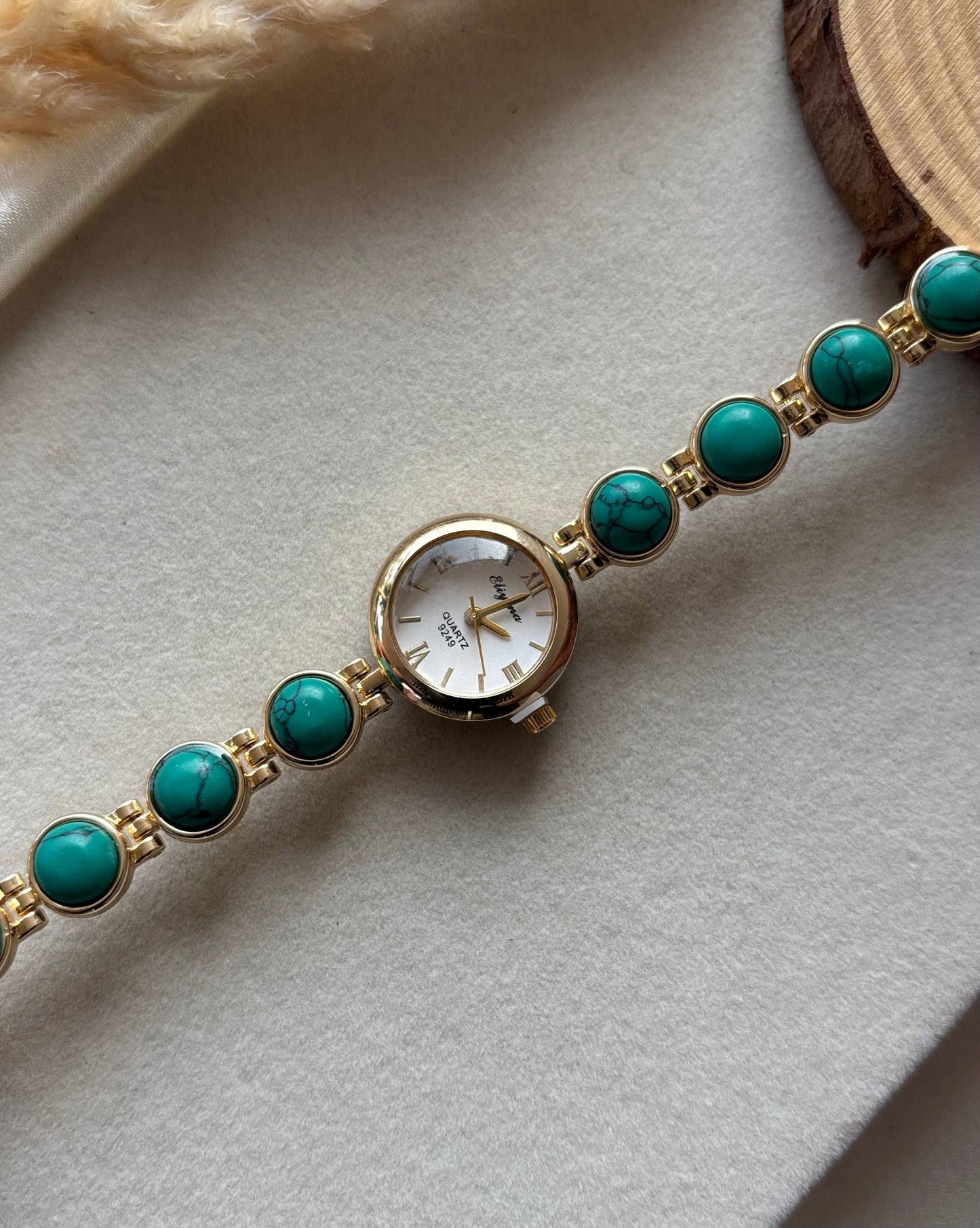 Premium calssy and elegant watch