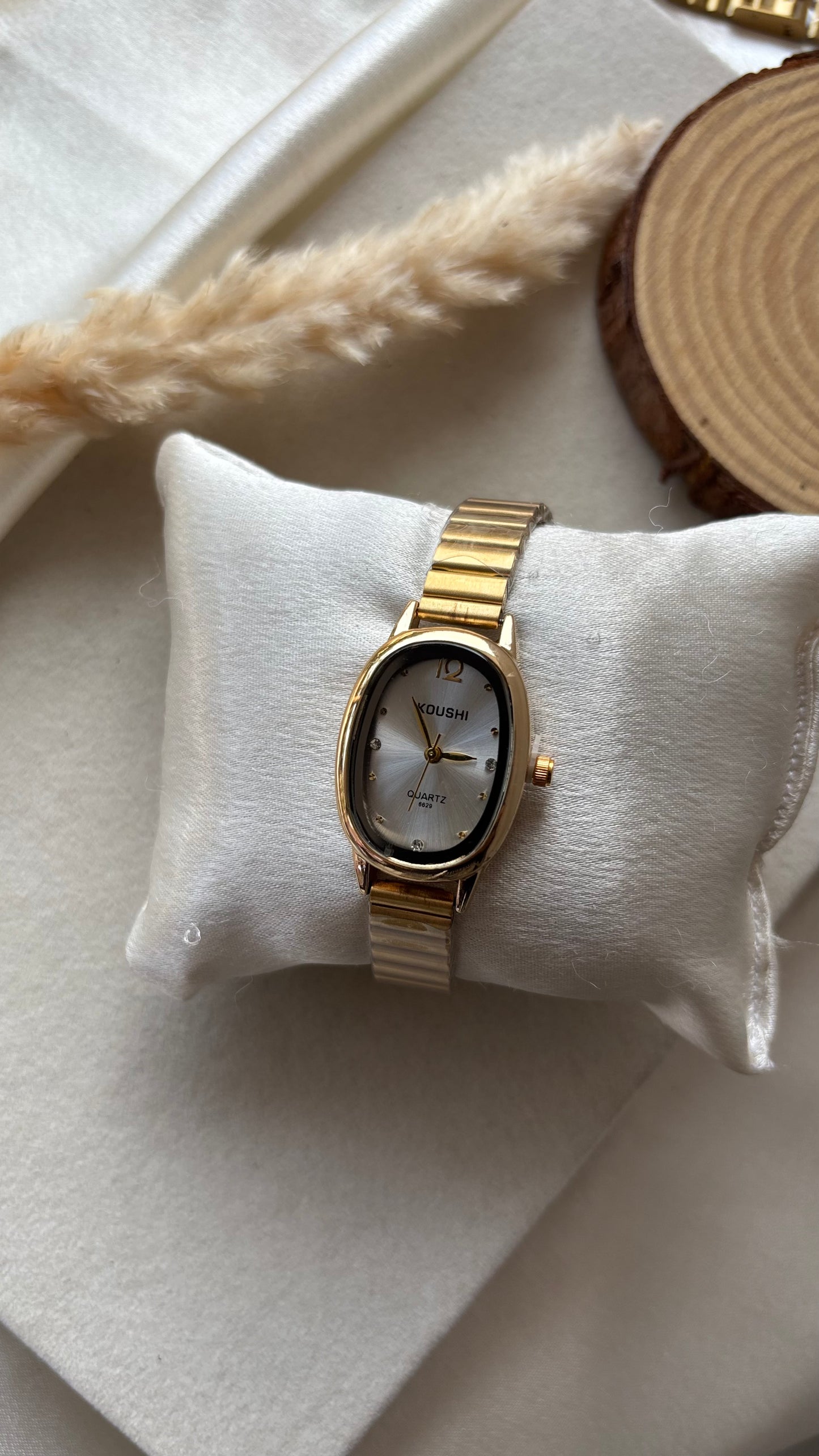 Premium trending elagant pinteresty watch