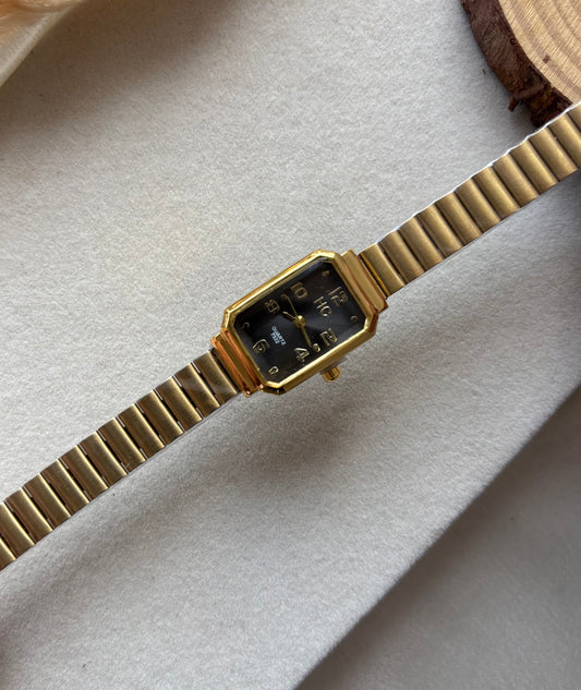 Premium rectangular black watch