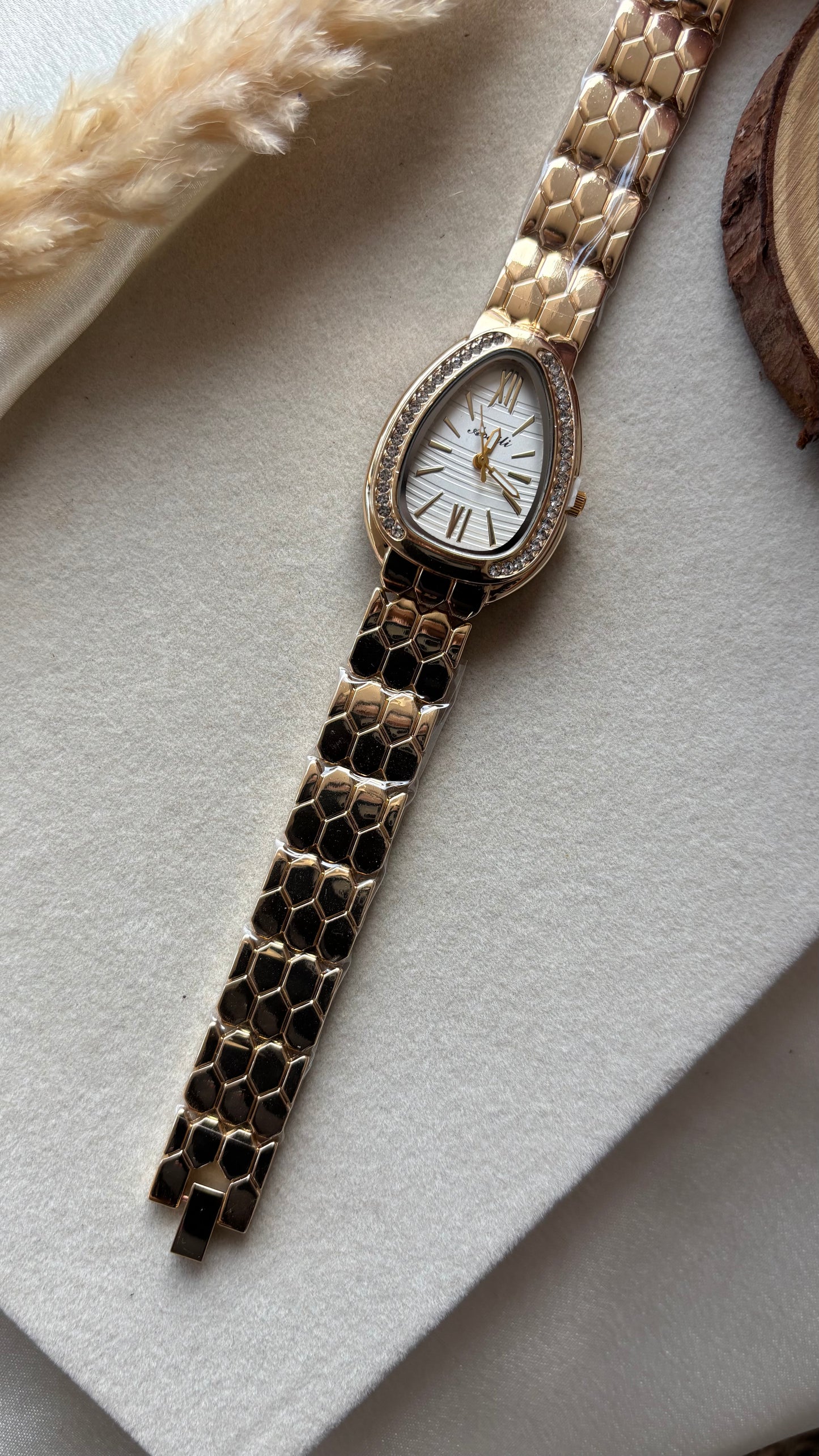 Premium snake stone watch