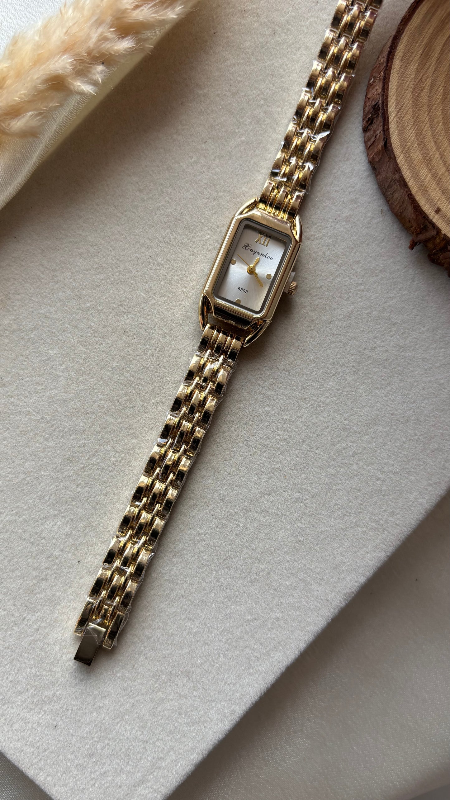 Premium rectangular watch