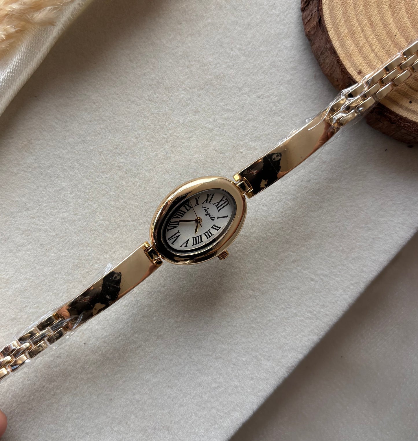 Premium pinteresty watch