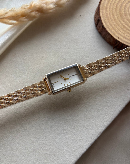 Premium rectangular watch