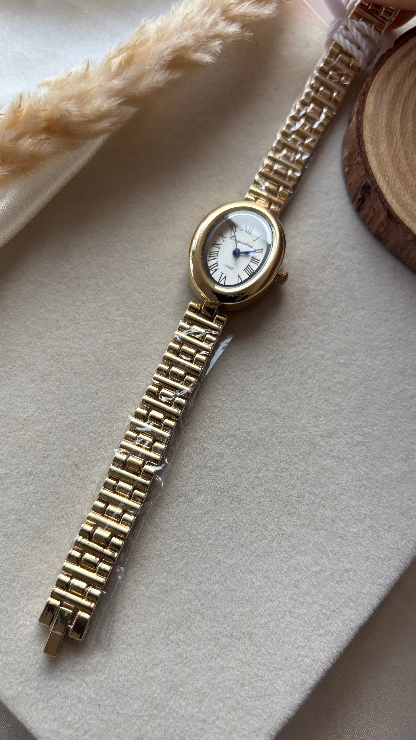 Premium pinteresty watch