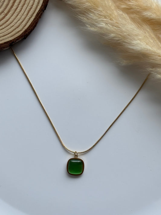 Anti tarnish gold plated green gemstone necklace