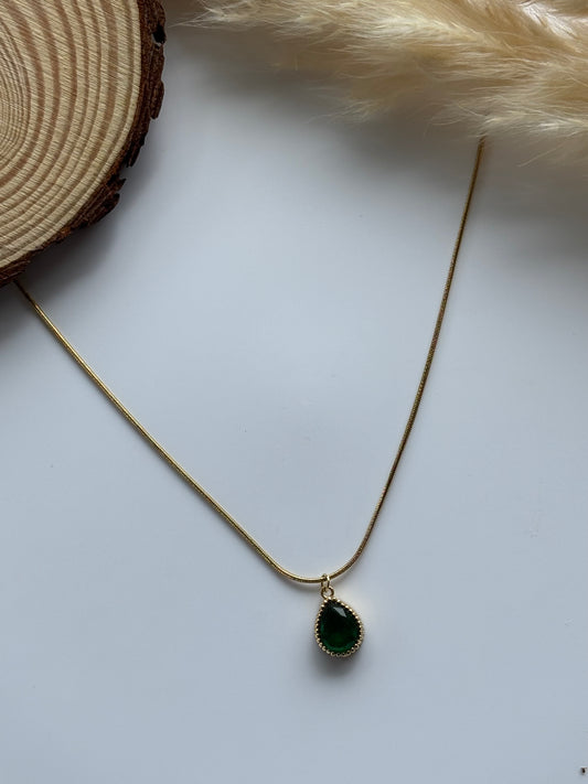 Anti tarnish gold plated green stone necklace