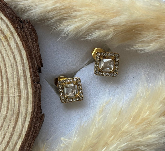 Anti tarnish gold plated stud earings