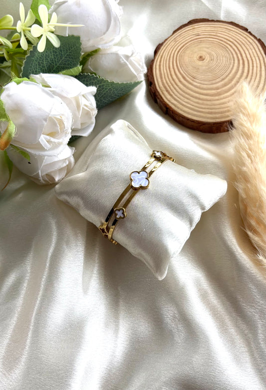 Anti tarnish gold plated openable bangle(diameter 6cm)