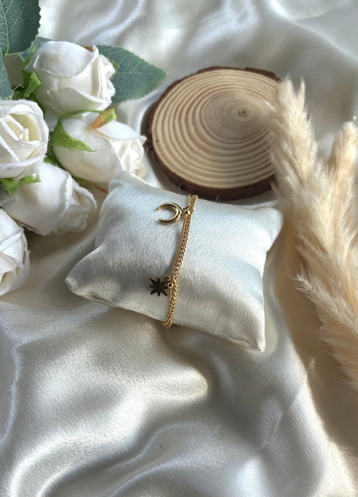 Anti tarnish gold plated moon star chain bracelet