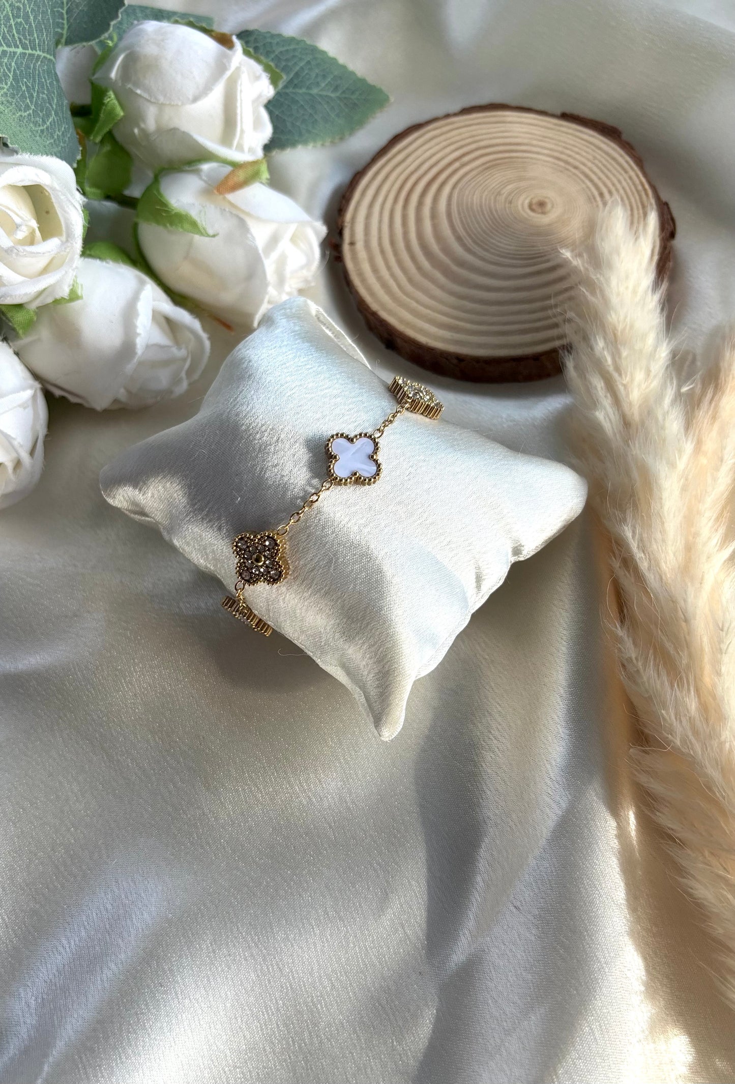 Anti tarnish gold plated white diamond clover bracelet