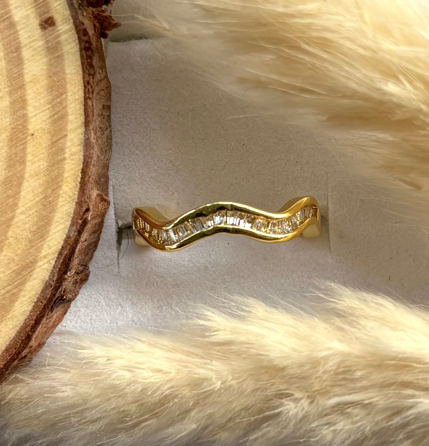 Anti tarnish gold plated adjustable stone ring