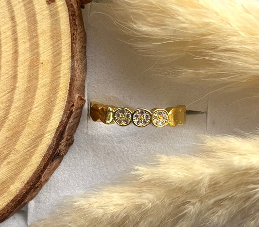 Anti tarnish gold plated adjustable stone ring