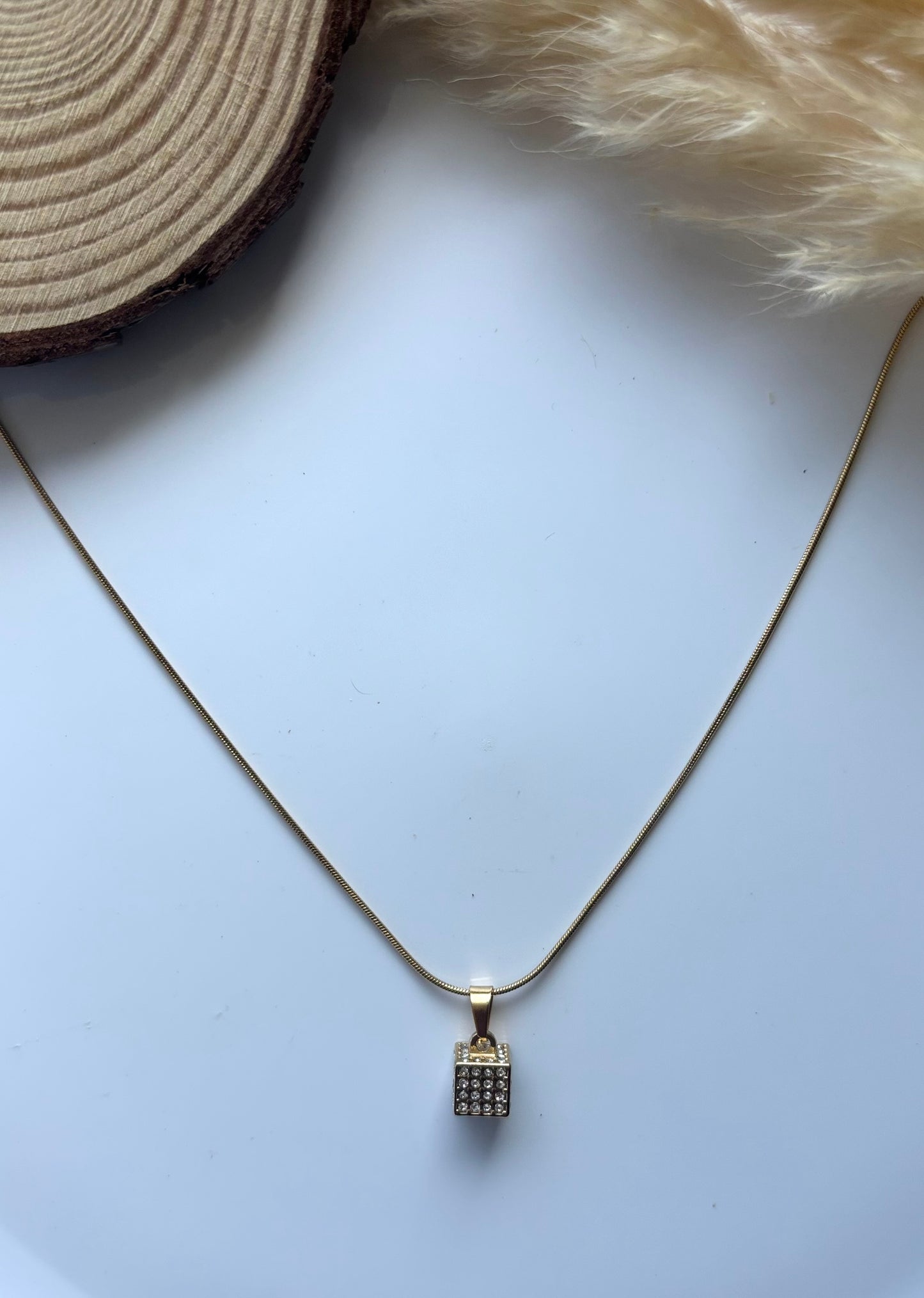 Anti tarnish gold plated cubic stone pendent