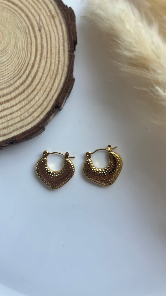 Anti tarnish gold plated hoop earing