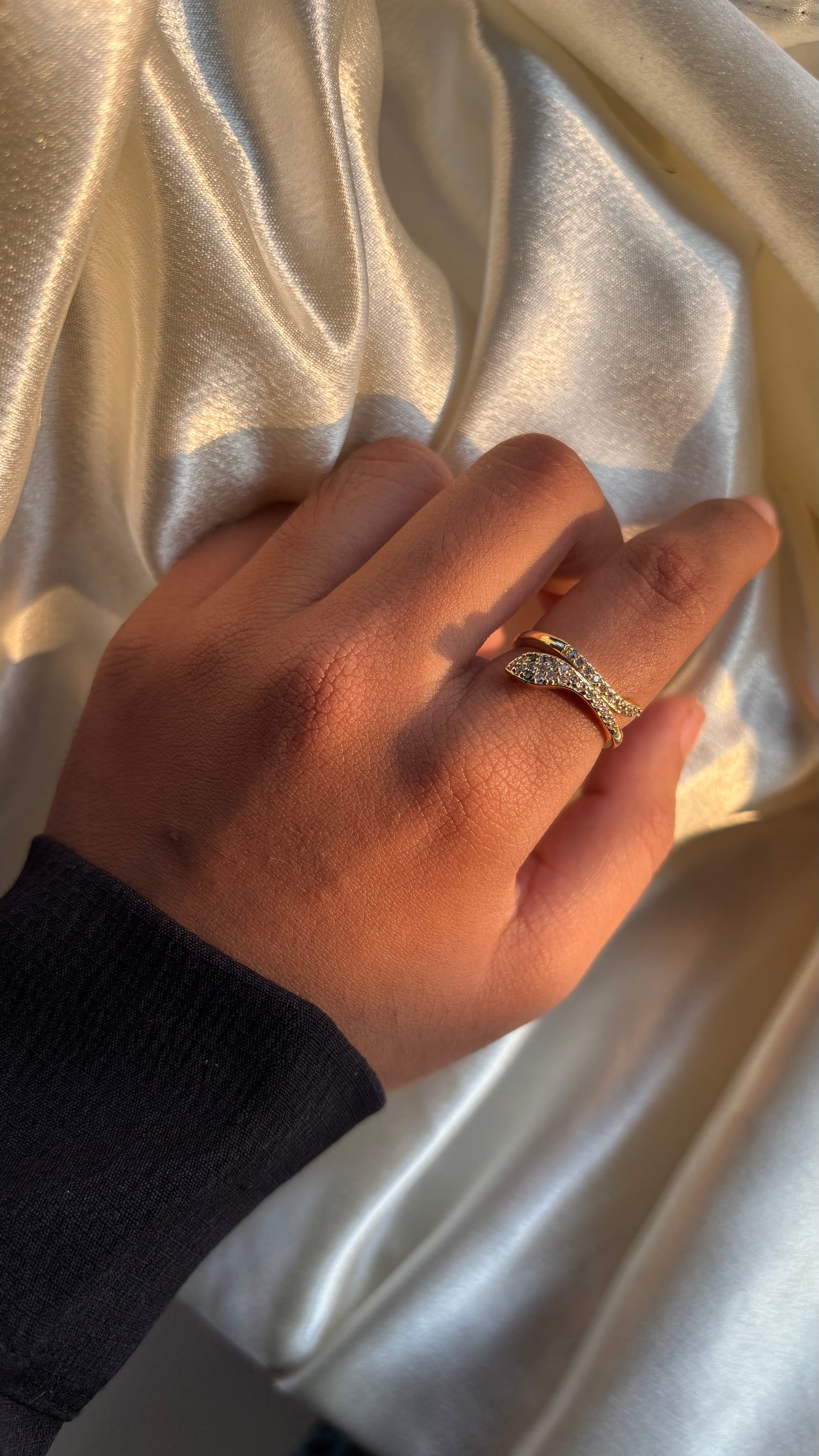 Anti tarnish gold plated snake adjustable ring