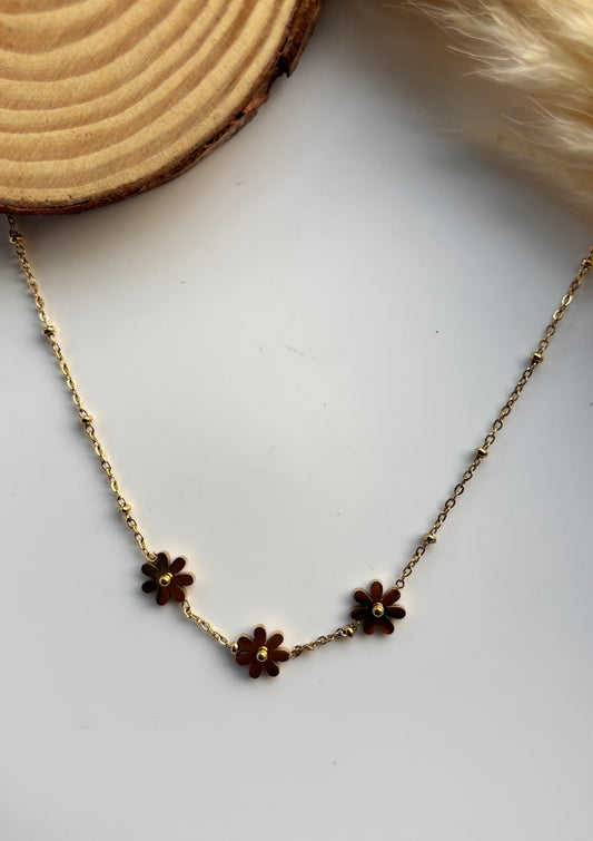 Anti tarnish gold plated 3 flower necklace