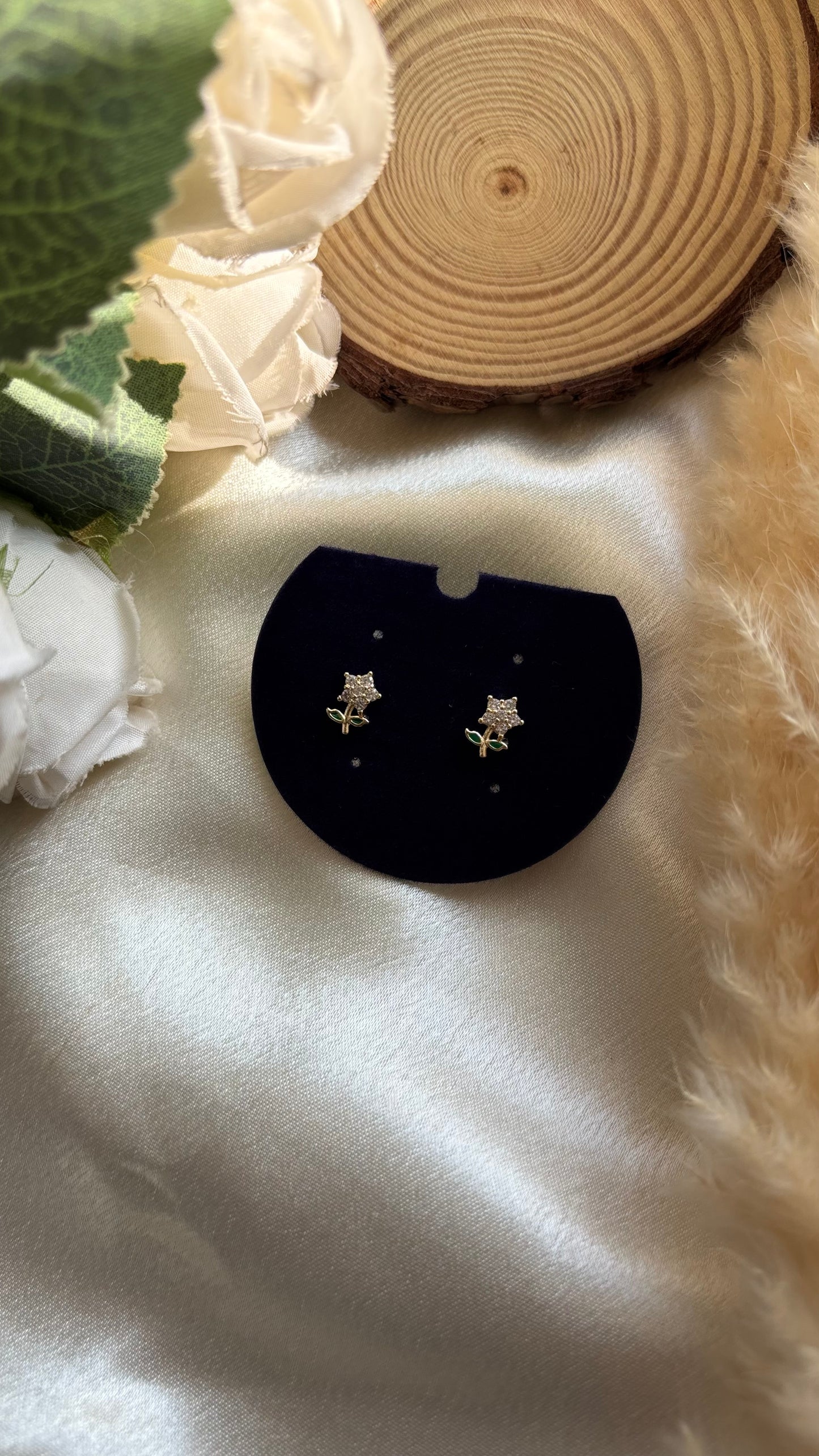 Anti tarnish gold plated stud earings