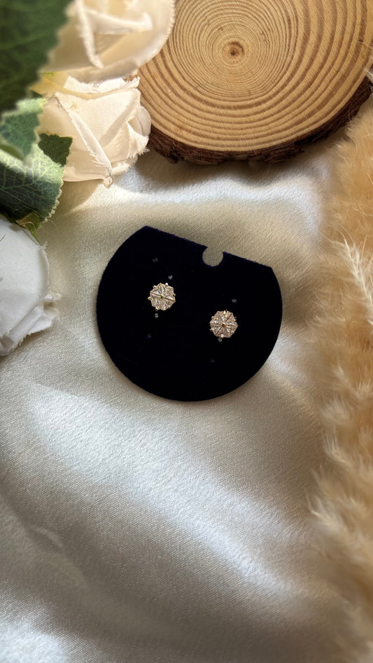 Anti tarnish gold plated stud earings