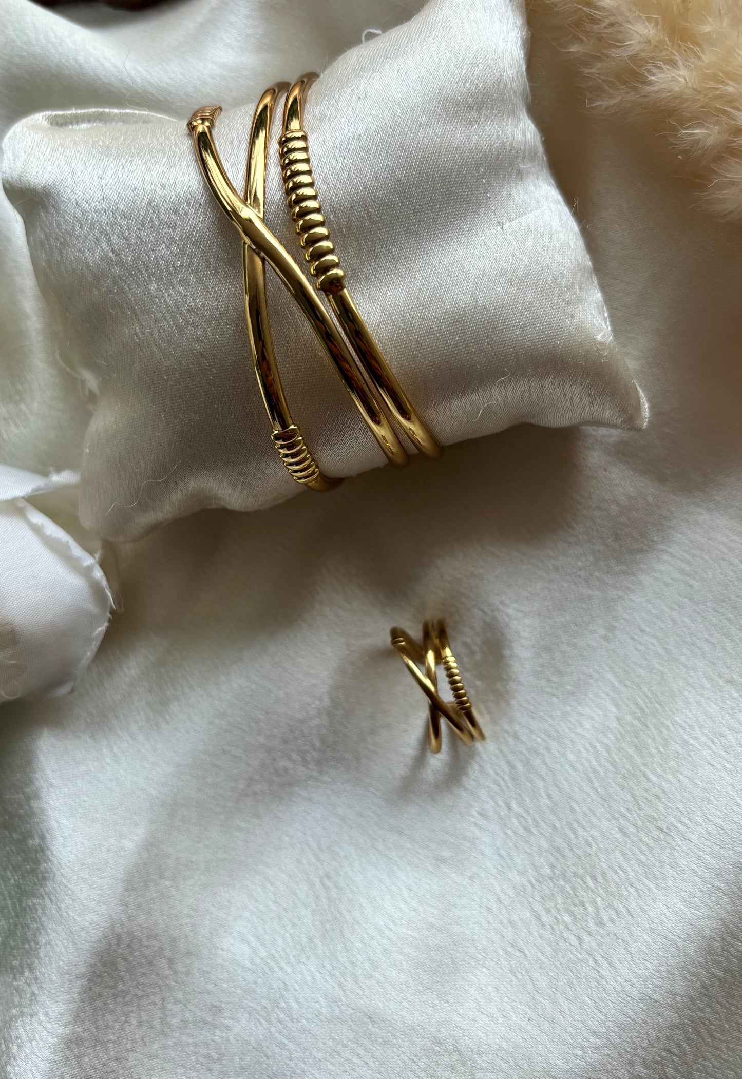 Anti tarnish gold plated adjustable cuff bangle+ring