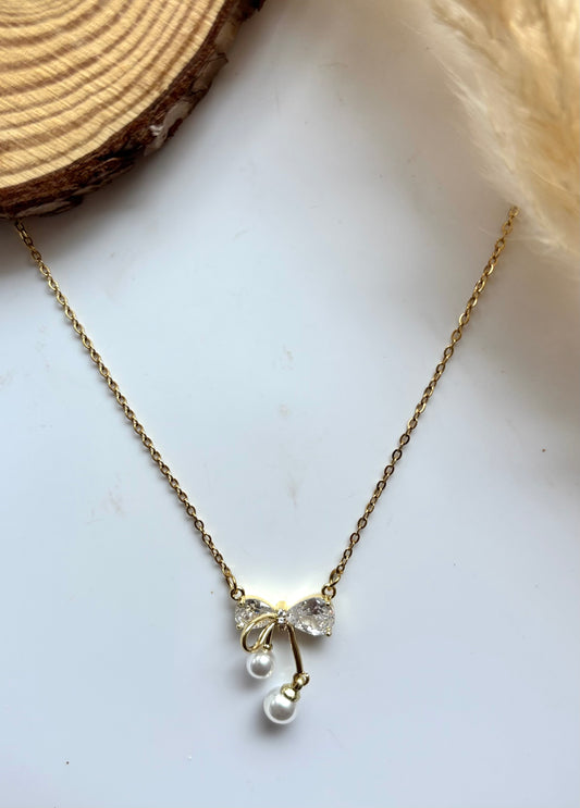 Anti tarnish gold plated bow stone pendant
