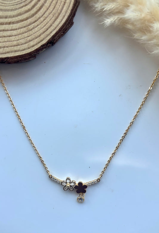 Anti tarnish gold plated flowers pendent