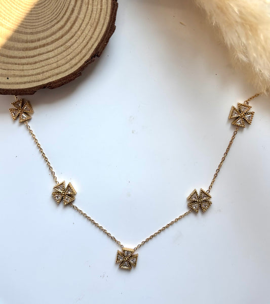 Anti tarnish gold plated white stone necklace