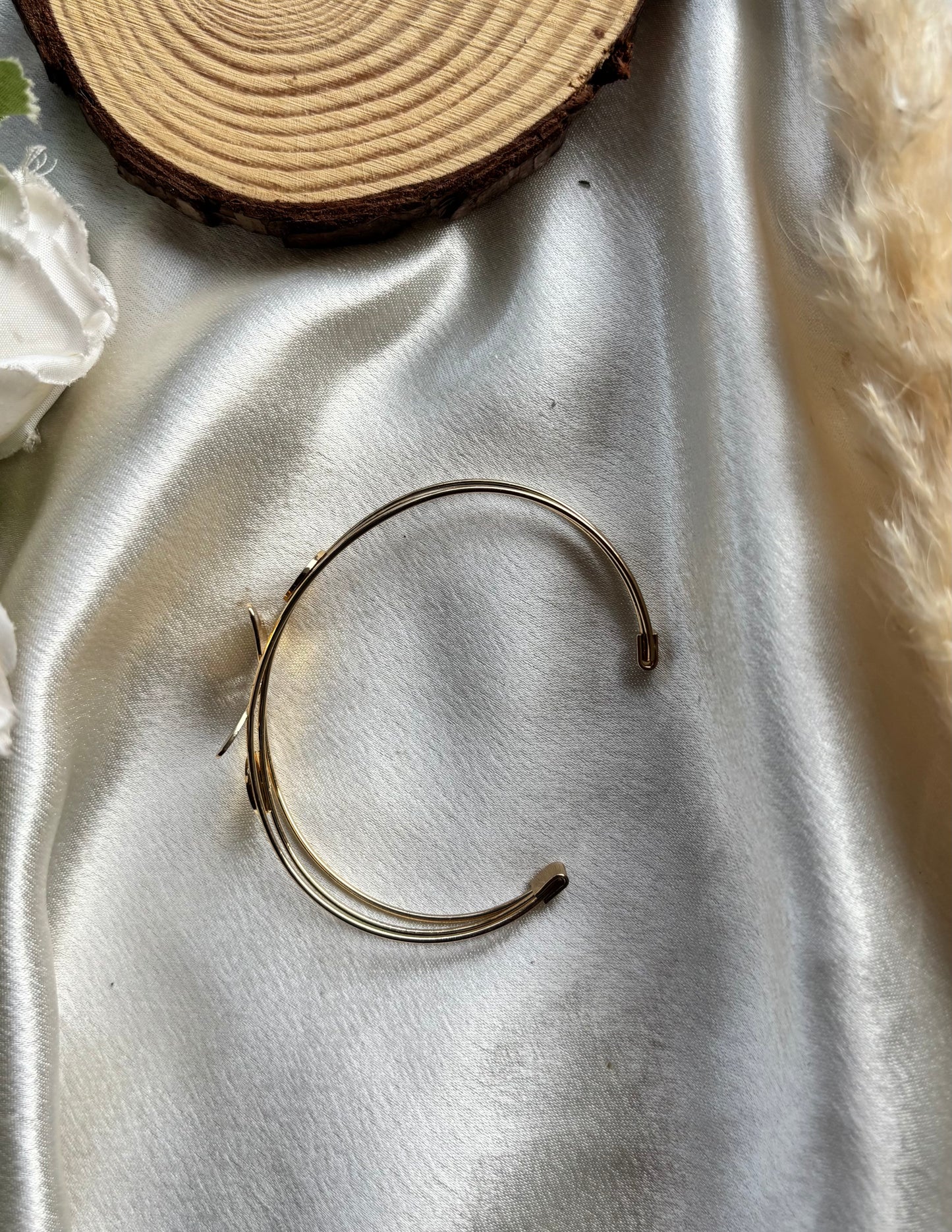 Anti tarnish gold plated bangle adjustable