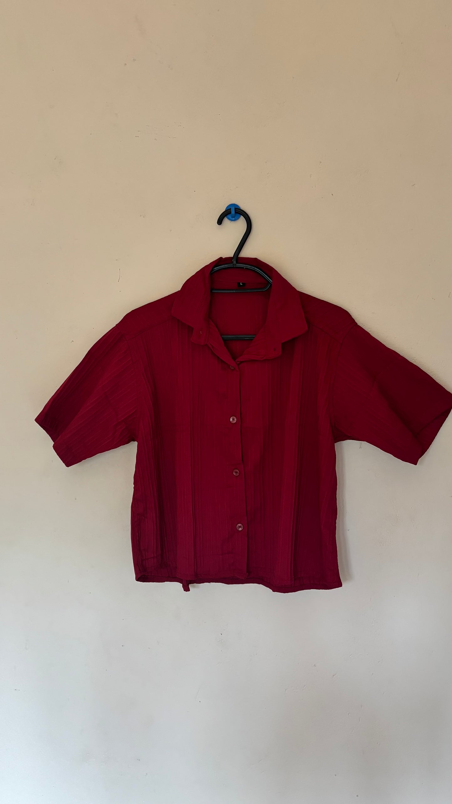 Red crop top { L }( length -20 inch,bust-40 inch)