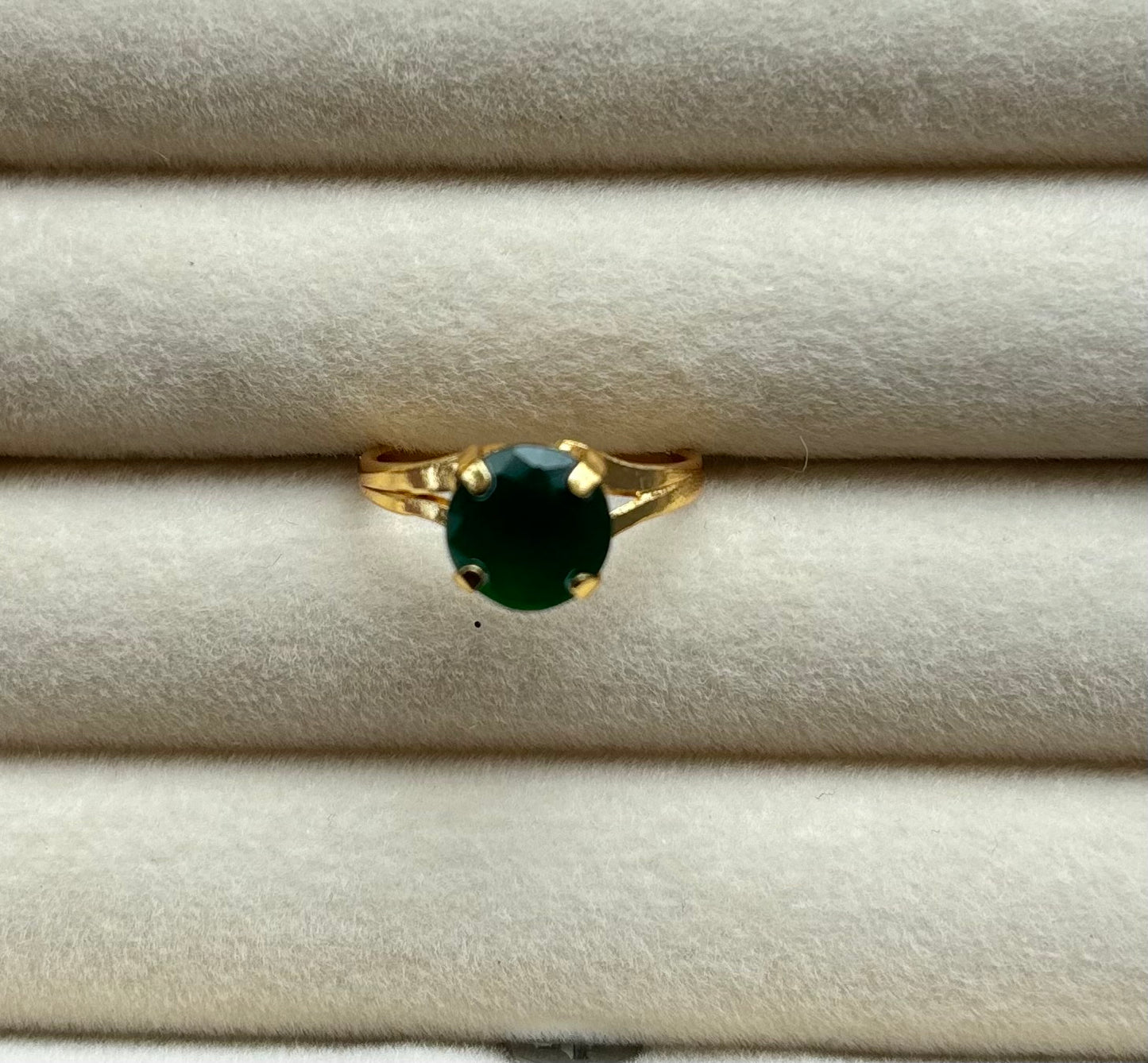 Repolishable stone ring green