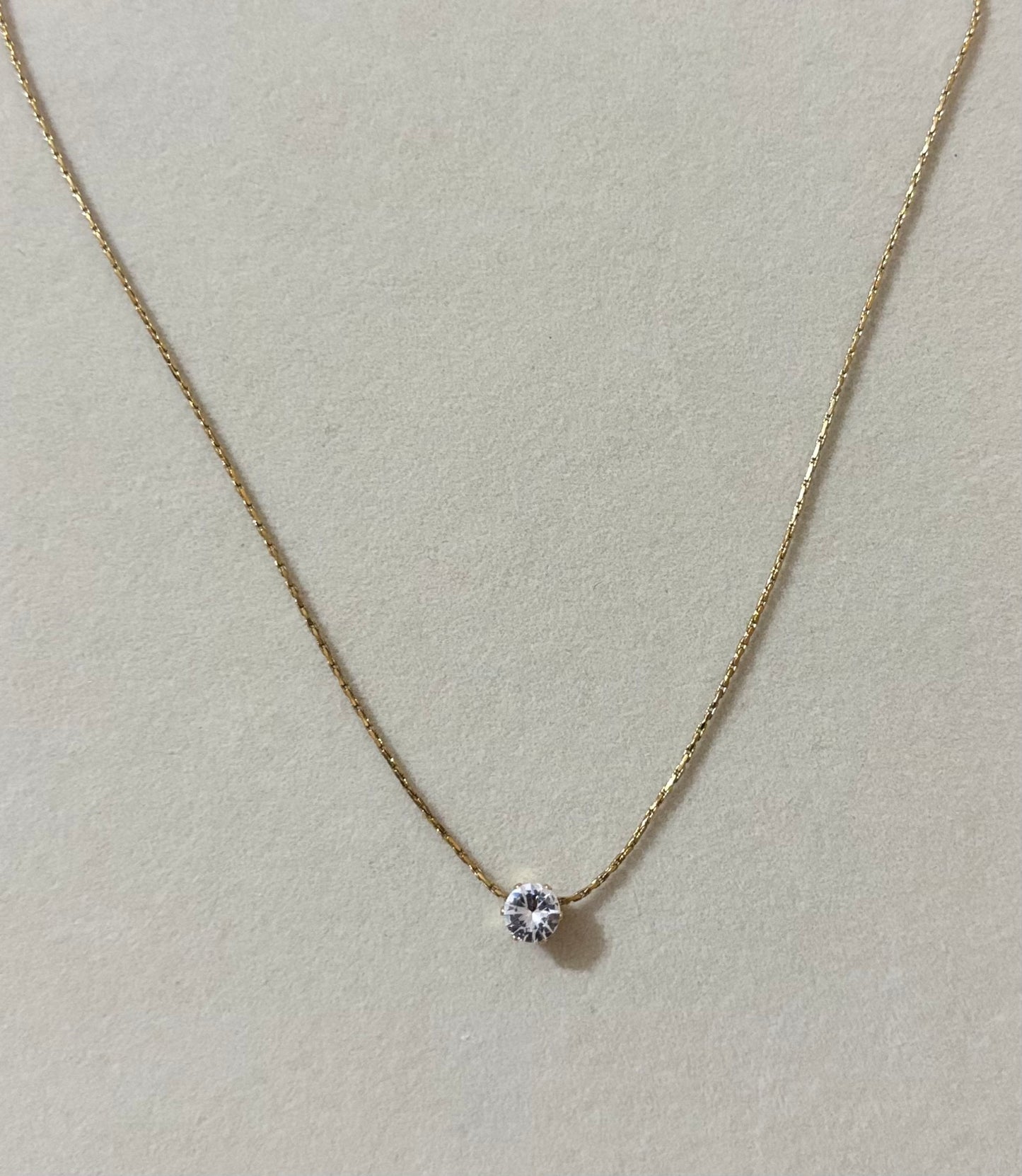 Anti tarnish gold plated circle stone invisible necklace