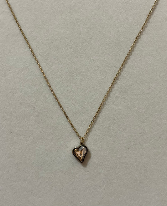 Anti tarnish gold plated yellow stone heart necklace